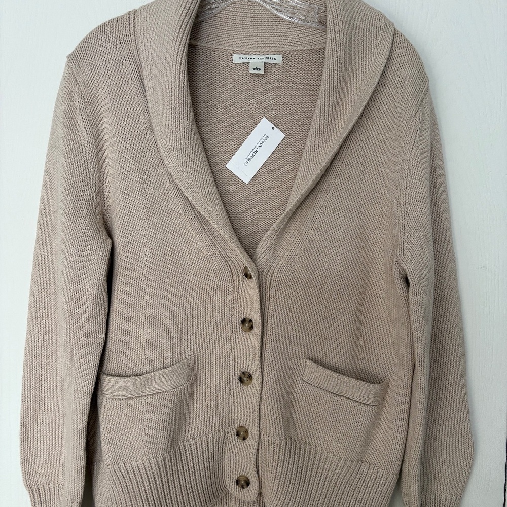 Banana Republic Ladies Cardigan Sweater, NWT, Color Beige, Size L,